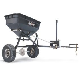 Agrifab Vontatható szórógép 50 kg készlet erejéig