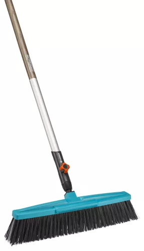 Gardena combisystem kerti seprű(3622/fanyél 130 cm FSC® 100%) Készlet erejéig!