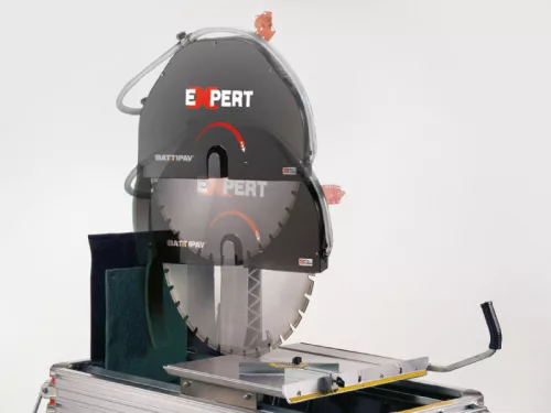 BATTIPAV EXPERT 600 téglavágó, 400V-4kW motor, max 220mm vágás +Ajándék gyémánttárcsa! DEMO