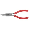 Knipex Félkerek csőrű fogó vágóéllel (Rádiófogó) feketére foszfátozott 160mm