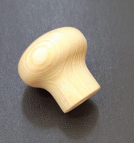 BÚTORGOMB FA K/32 KICSI/20 DB