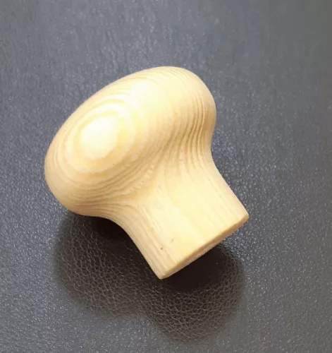 BÚTORGOMB FA K/32 KICSI/20 DB