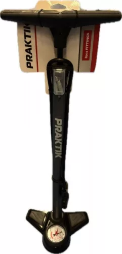KÉZIPUMPA + TARTOZÉKOK PRAKTIK FÉM/ P1189