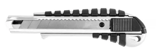 PVC KÉS PRAKTIK 18 MM FÉMH. TÖRDELHETÕ PENGÉS/ P476