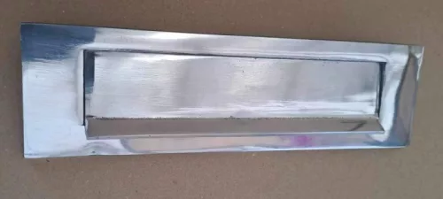 LEVÉLBEDOBÓ L 240 CSISZOLT